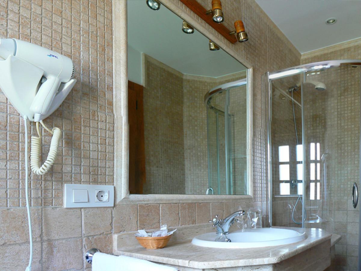 Posada Ribera Del Pas Iruz Room photo